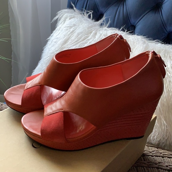 Cole Haan 3.5” Wedges - Picture 2 of 4